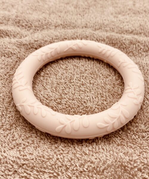 Siliconen bijtring Leaves - Strawberry