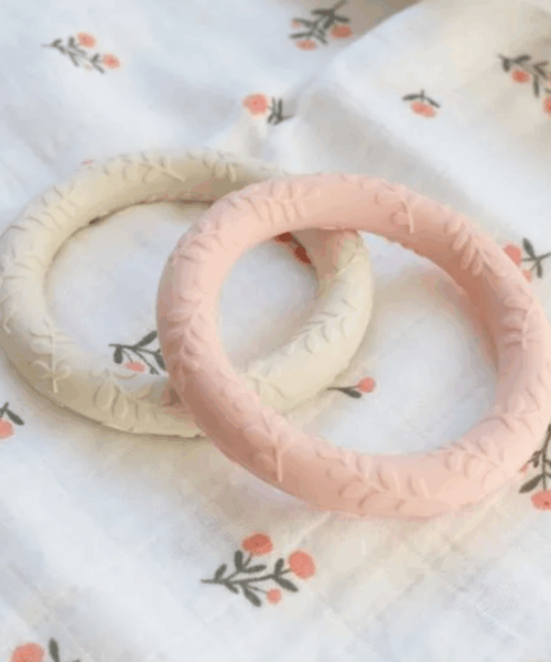 Siliconen bijtring Leaves - Strawberry