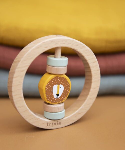 Houten ronde rammelaar - Mr. Lion