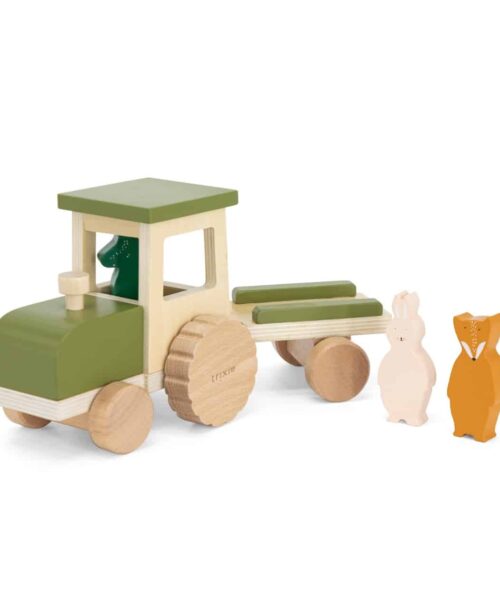 Alternative view of Houten Tractor met aanhangwagen