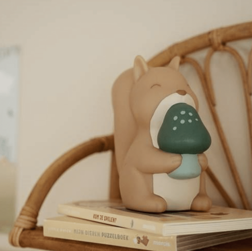 Alternative view of Nachtlampje: Baby Eekhoorn Forest friends