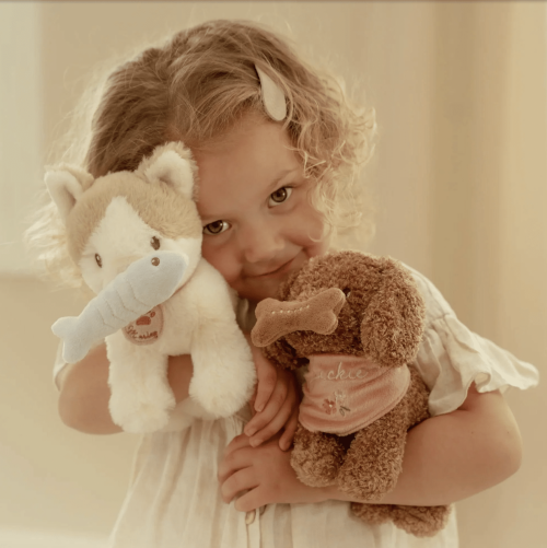 knuffelkat marley in tas